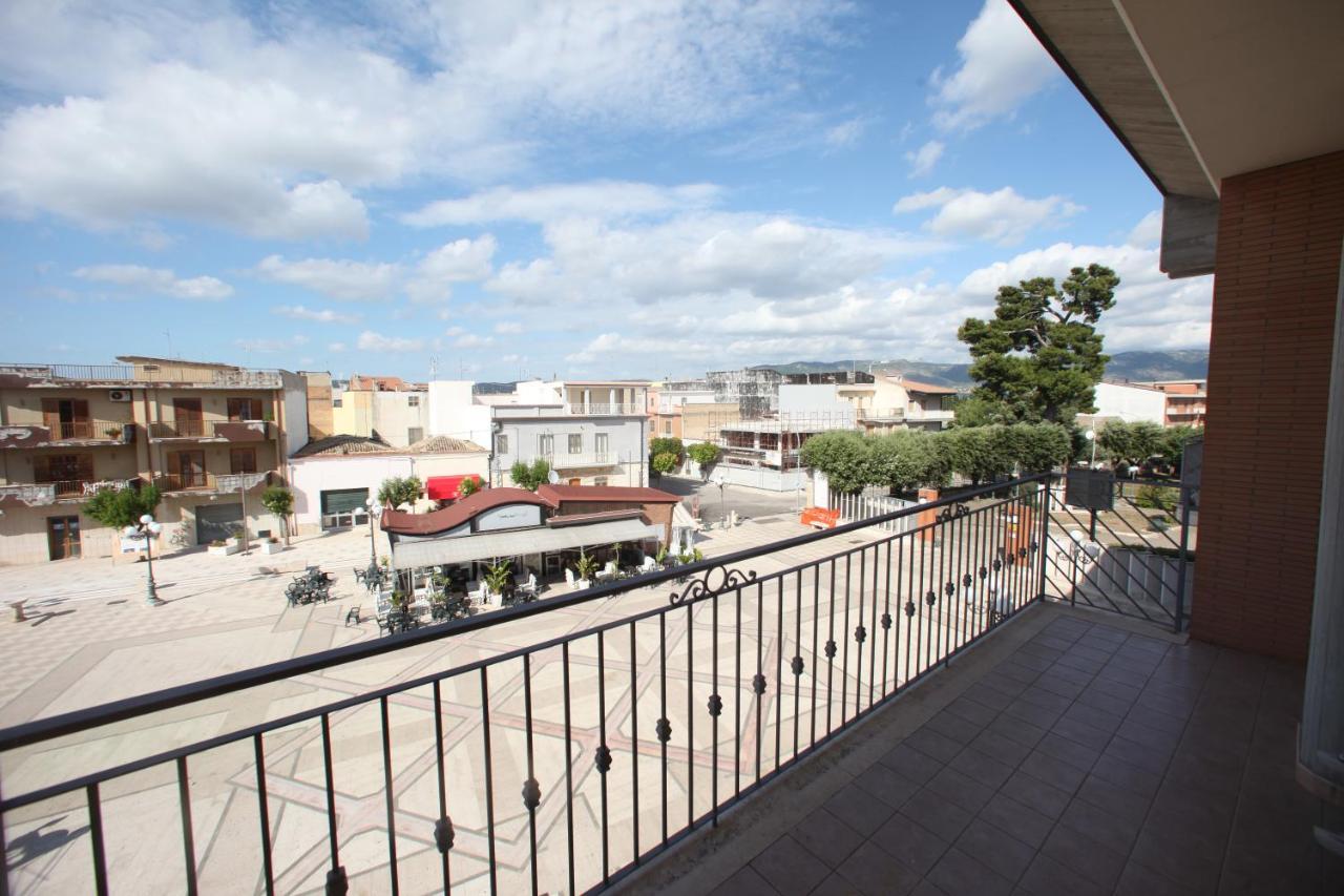 B&B Corso Roma Apricena エクステリア 写真